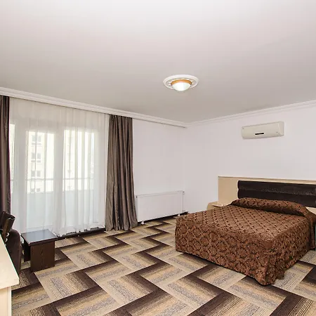 Entur Thermal & Hotel 3*