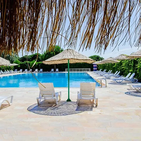 Entur Thermal & Hotel 3*